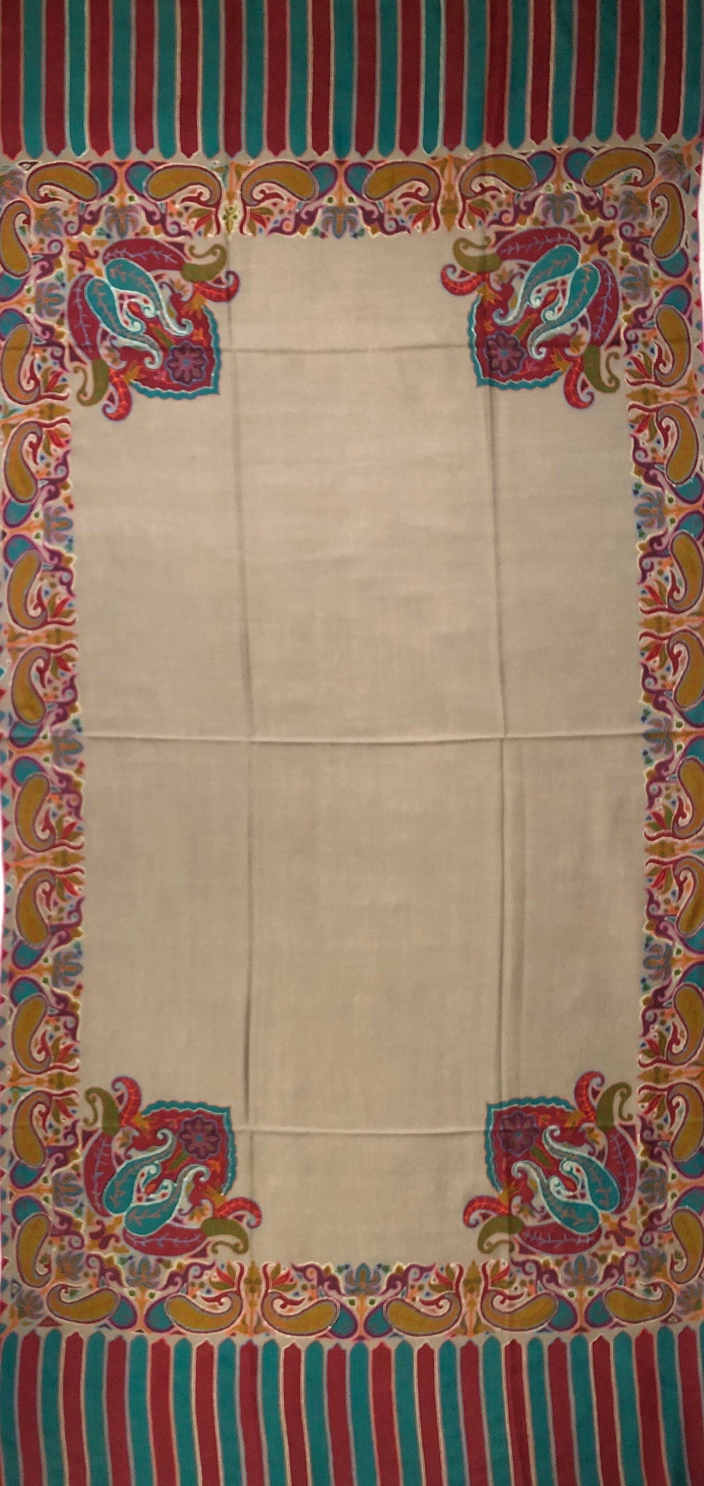 pashmina shawl for women Paisley  Dourdar Outlined Handmade Ladakhi Cashmere Pashmina Embroidered Shawl - Mehraj Crafts 