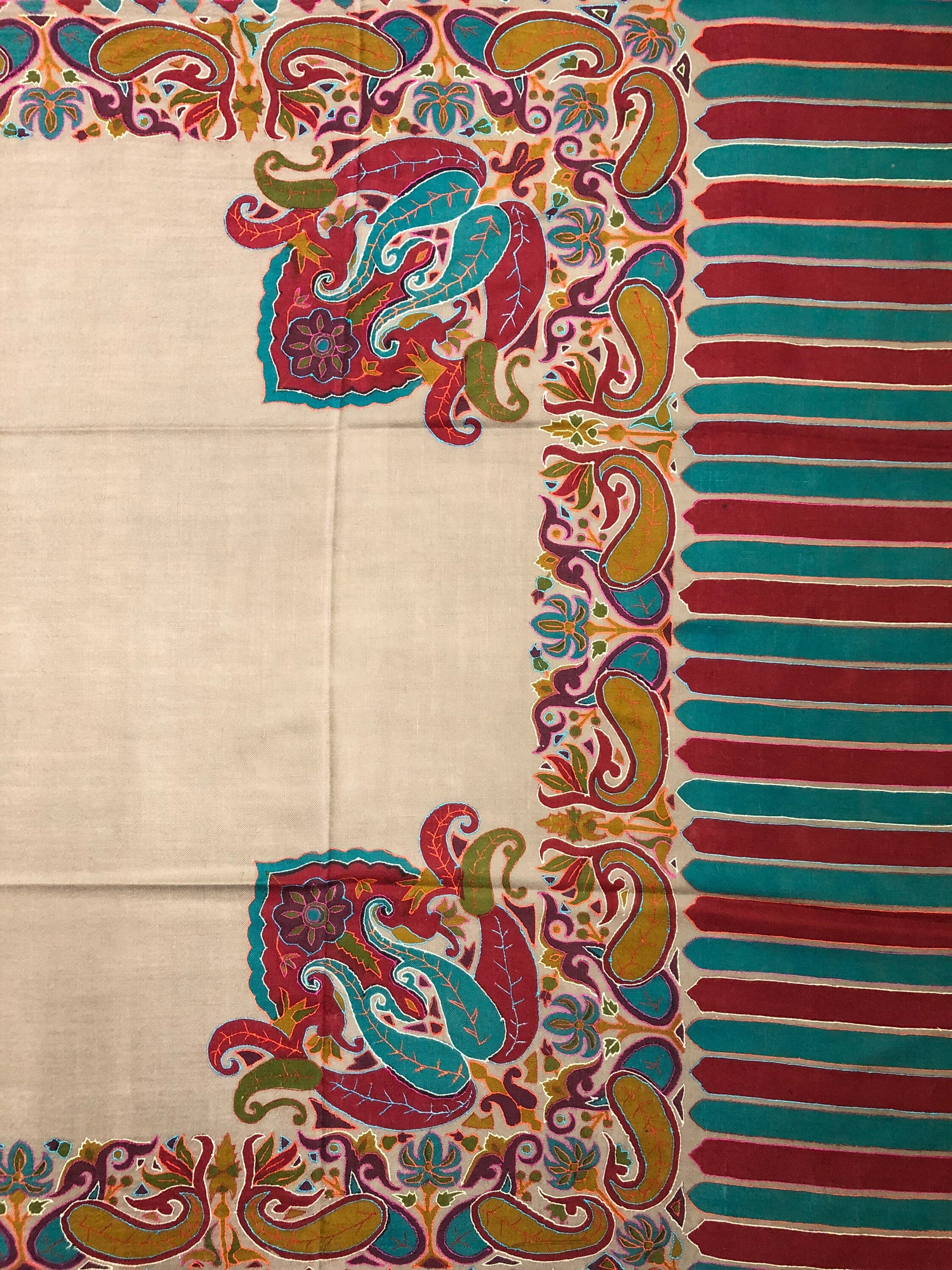 pashmina shawl for women Paisley  Dourdar Outlined Handmade Ladakhi Cashmere Pashmina Embroidered Shawl - Mehraj Crafts 