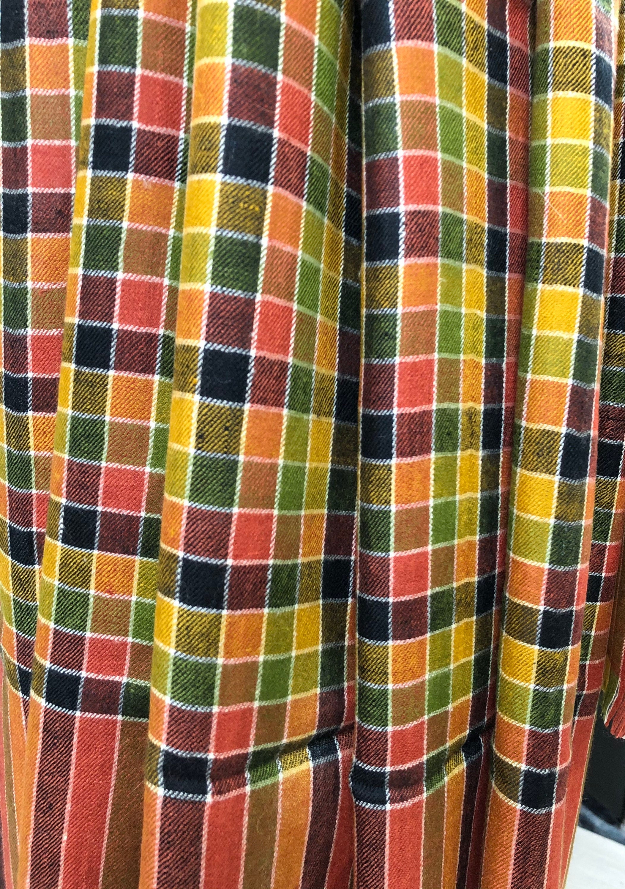 Handwoven Ladakhi Cashmere Pashmina Shawl: Multicolored Check Wrap