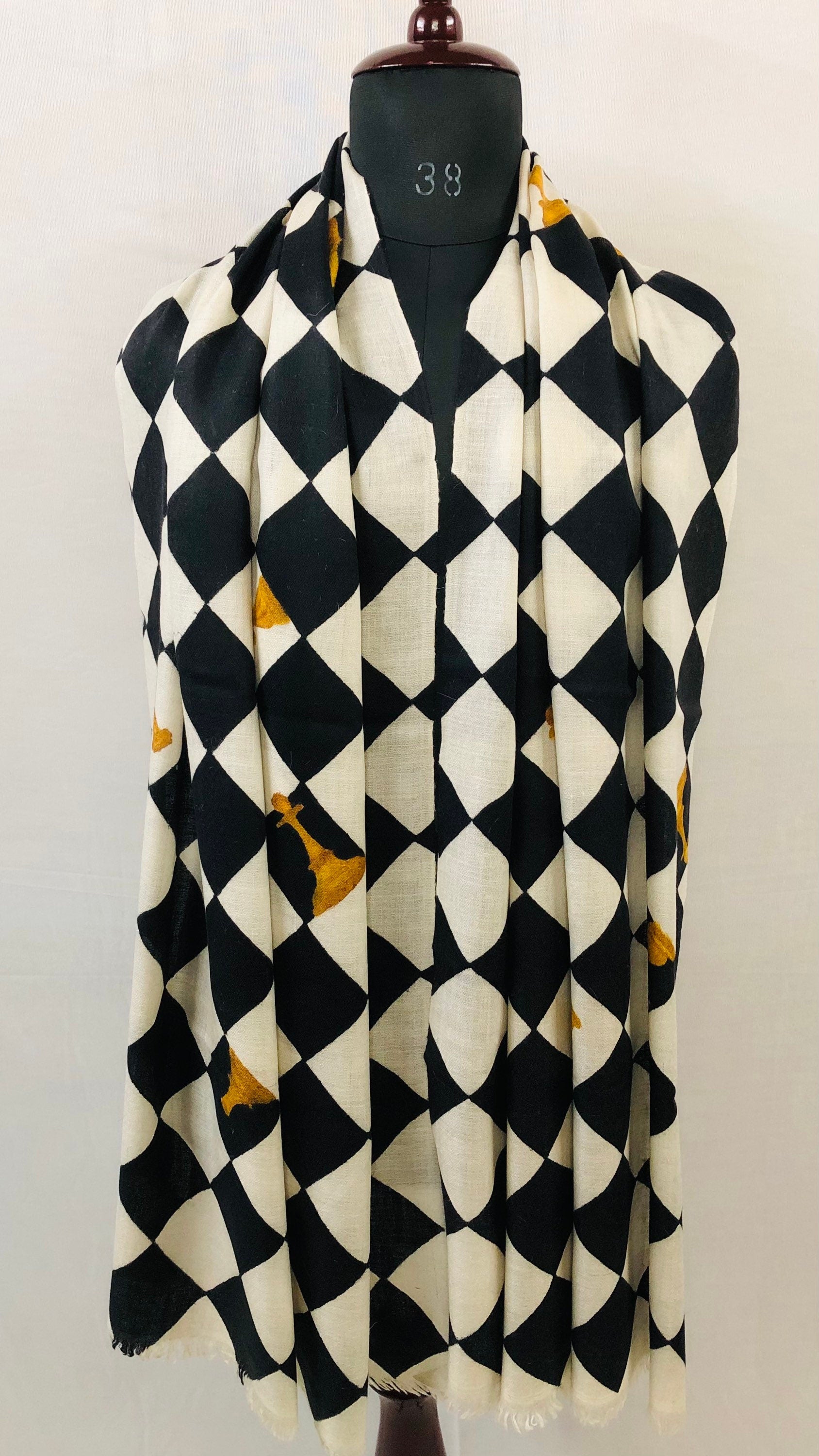 Handmade Black And White Checkerboard Pattern Hand Painted Handwoven Real Cashmere Pashmina Stole Scarf - Mehraj Crafts 