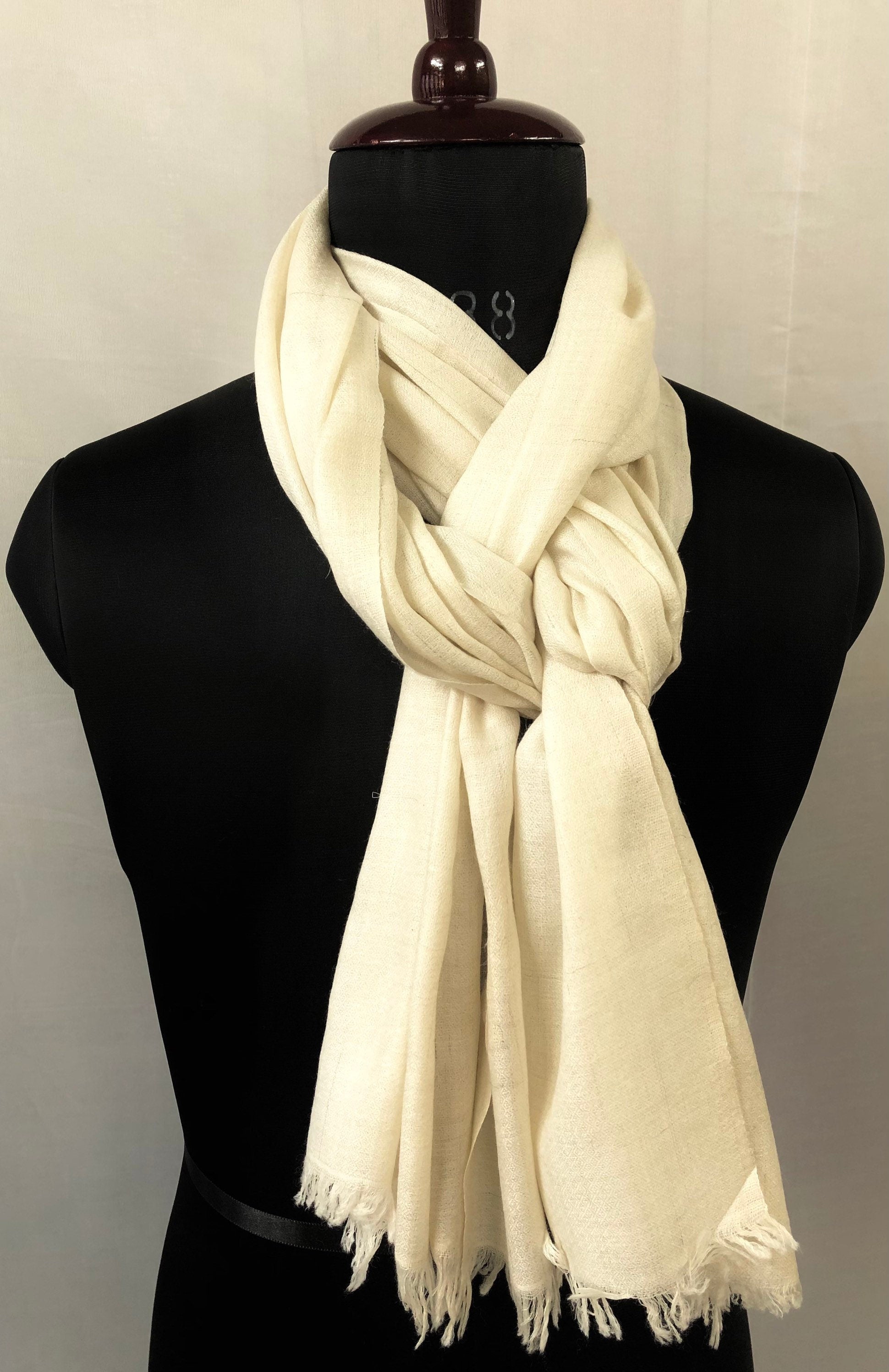 Handmade Off White Cashmere Pashmina Shawl: Soft Woven Scarf-70x200 cms