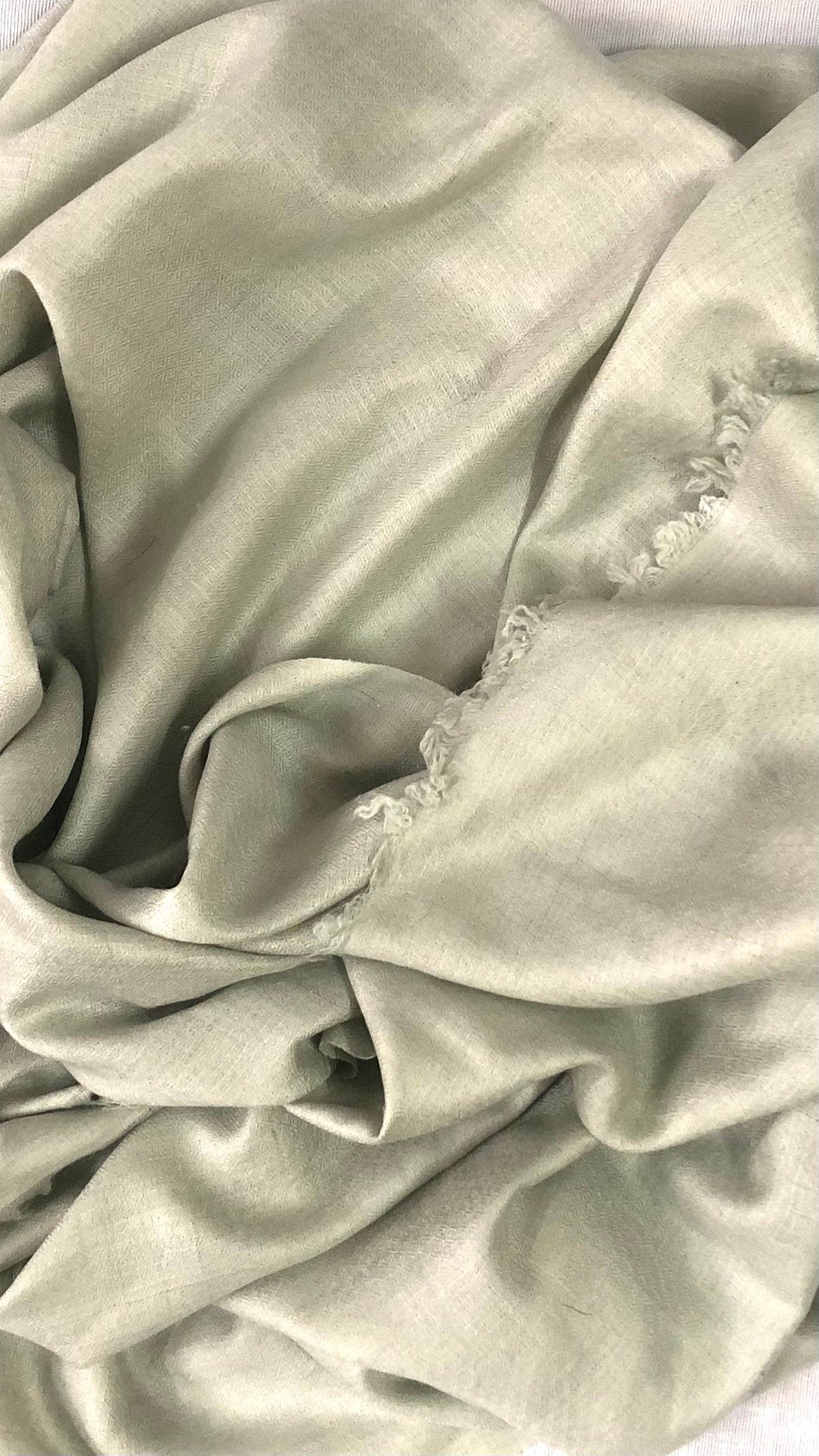 Handmade Cashmere Pashmina Stole: Pistachio Green Scarf Shawl (70x200 cm)