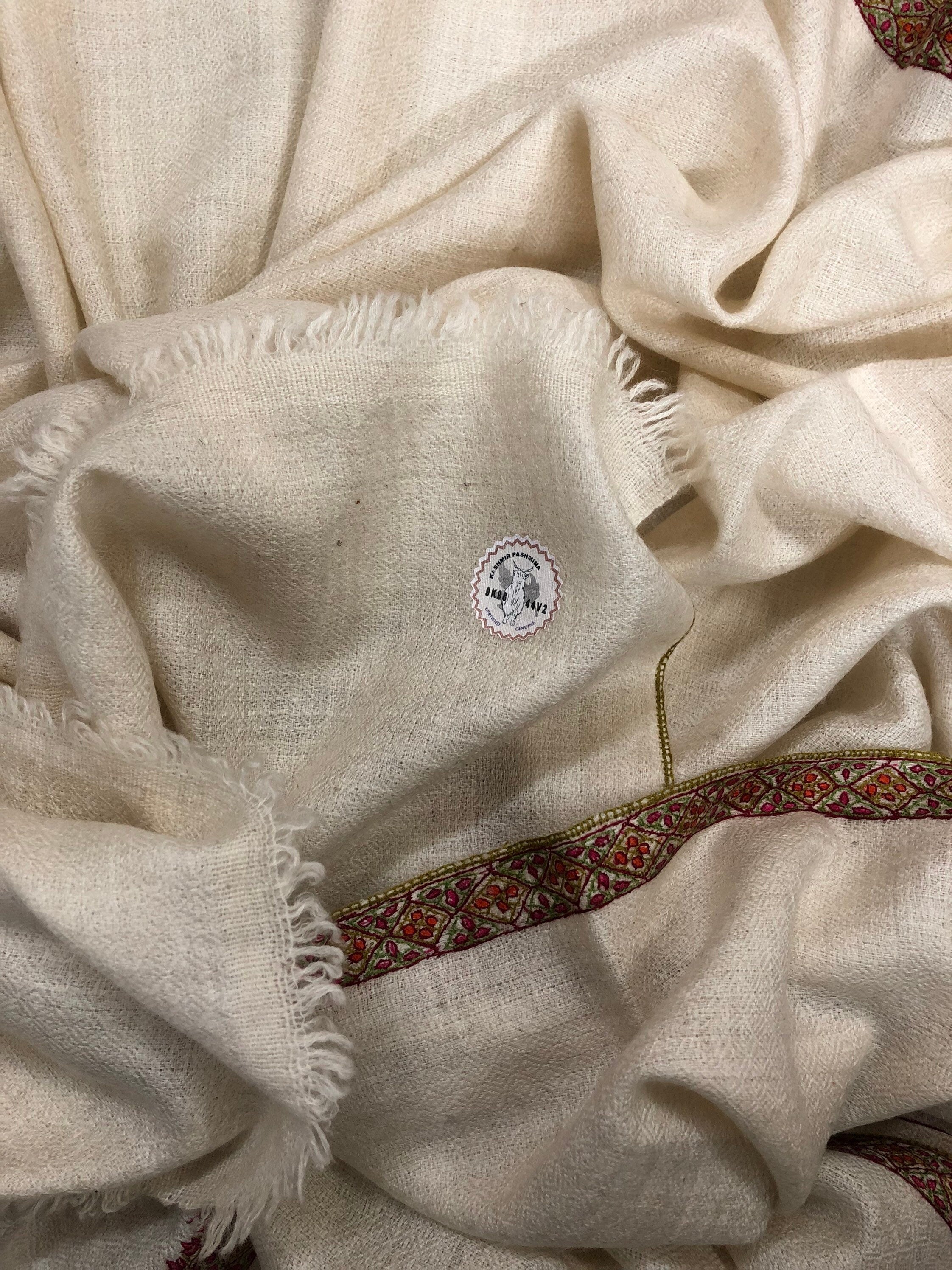 GI Stamped Antique White Sozni Embroidered Border Handmade Real Cashmere Pashmina Stole - Mehraj Crafts 