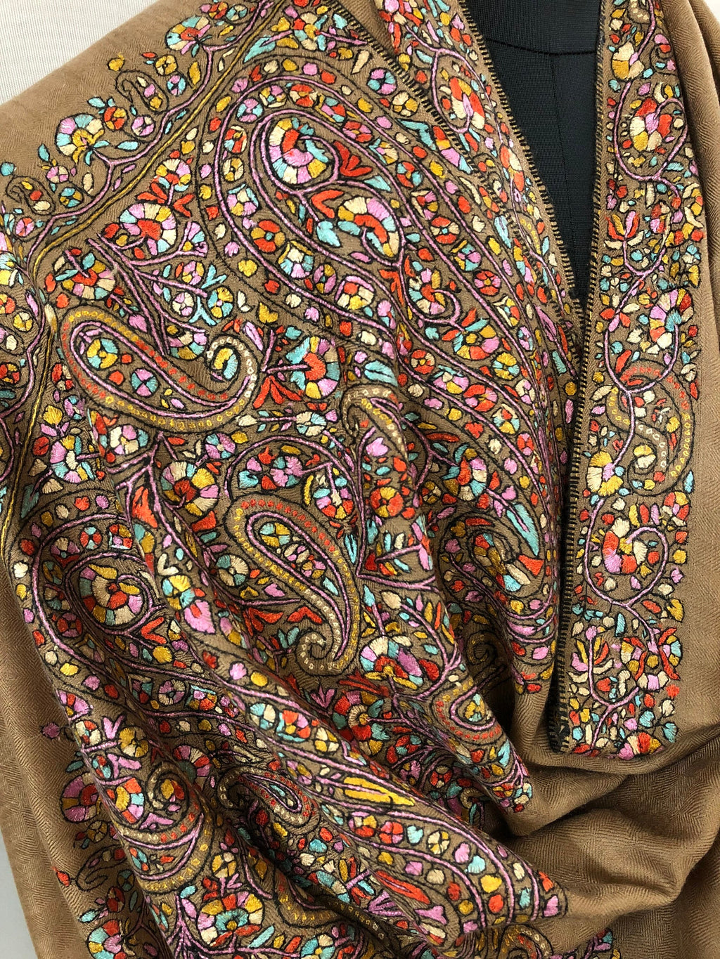 Exclusive Luxury Paisley Kani Kar Hand Embroidery Palla Tobacco Brown Handwoven Real Cashmere Pashmina Shawl - Mehraj Crafts 