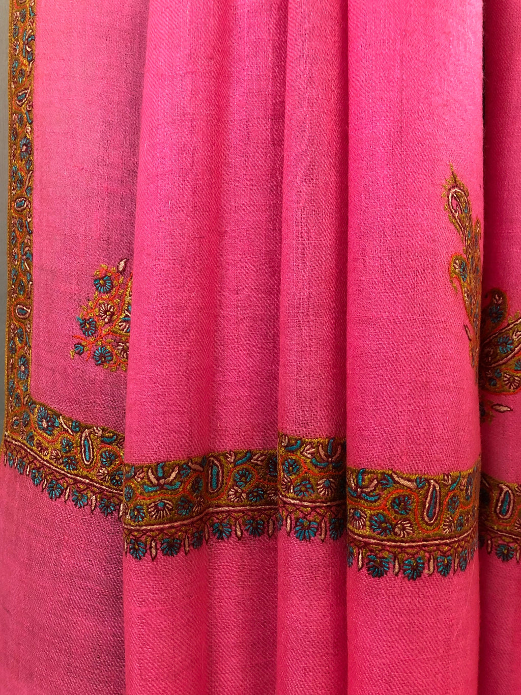 Pashmina Halloween Hot pink sozni super fine hand embroidered border real ladakhi handmade cashmere pashmina shawl - Mehraj Crafts 