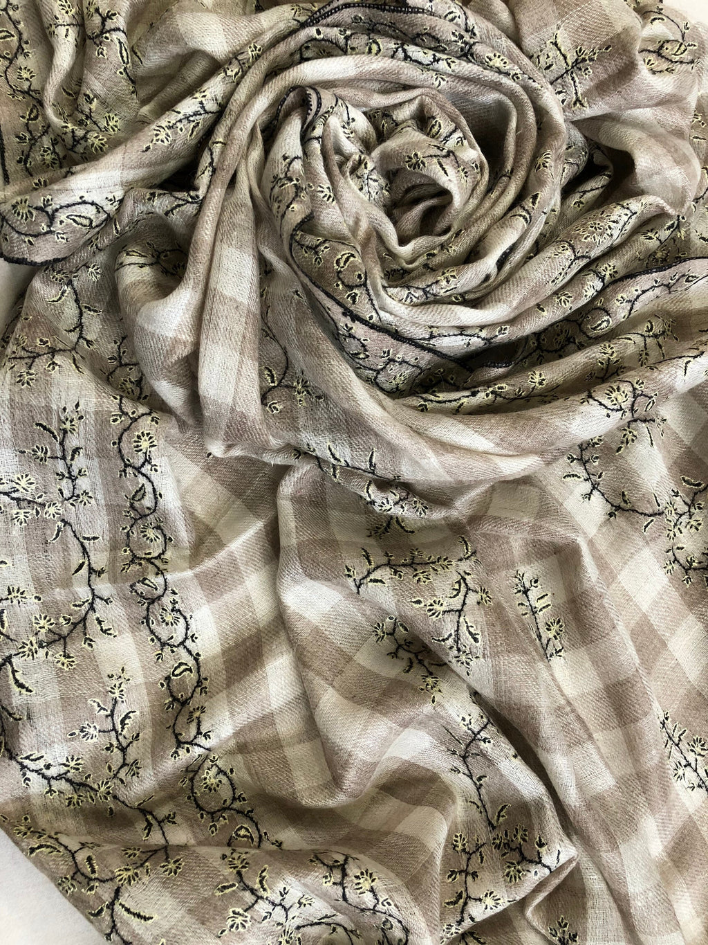 New Year's Eve Natural grey checkered Modern Design Fine Embroidery Handcrafted Real Cashmere Pashmina Stole Scarf Shawl - Mehraj Crafts 