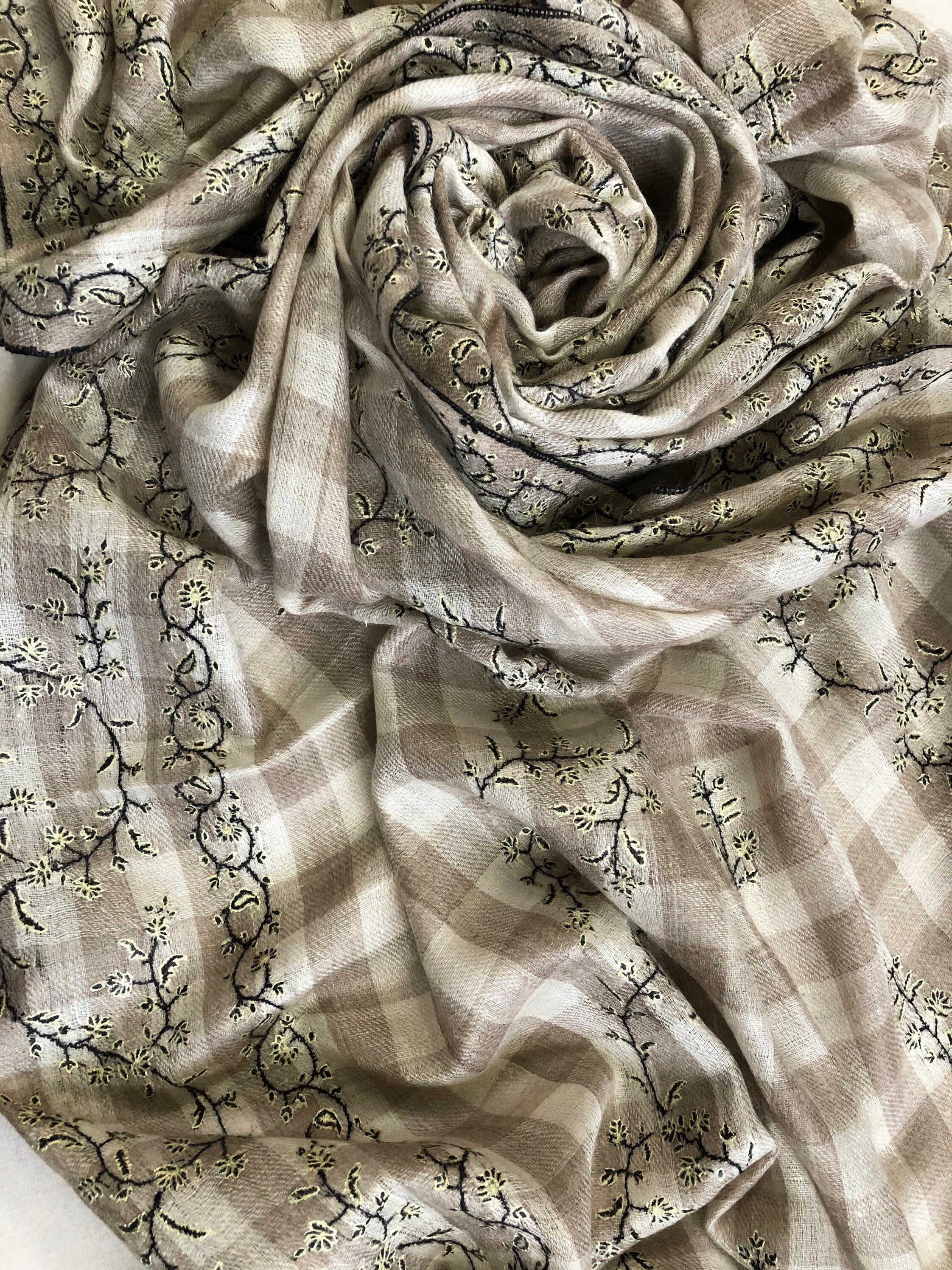 New Year's Eve Natural grey checkered Modern Design Fine Embroidery Handcrafted Real Cashmere Pashmina Stole Scarf Shawl - Mehraj Crafts 