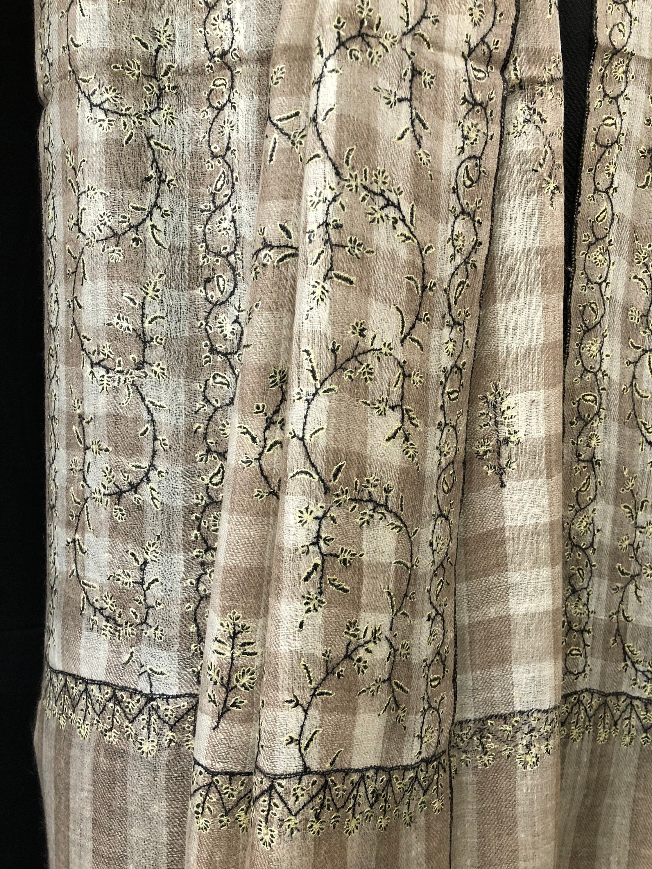 New Year's Eve Natural grey checkered Modern Design Fine Embroidery Handcrafted Real Cashmere Pashmina Stole Scarf Shawl - Mehraj Crafts 