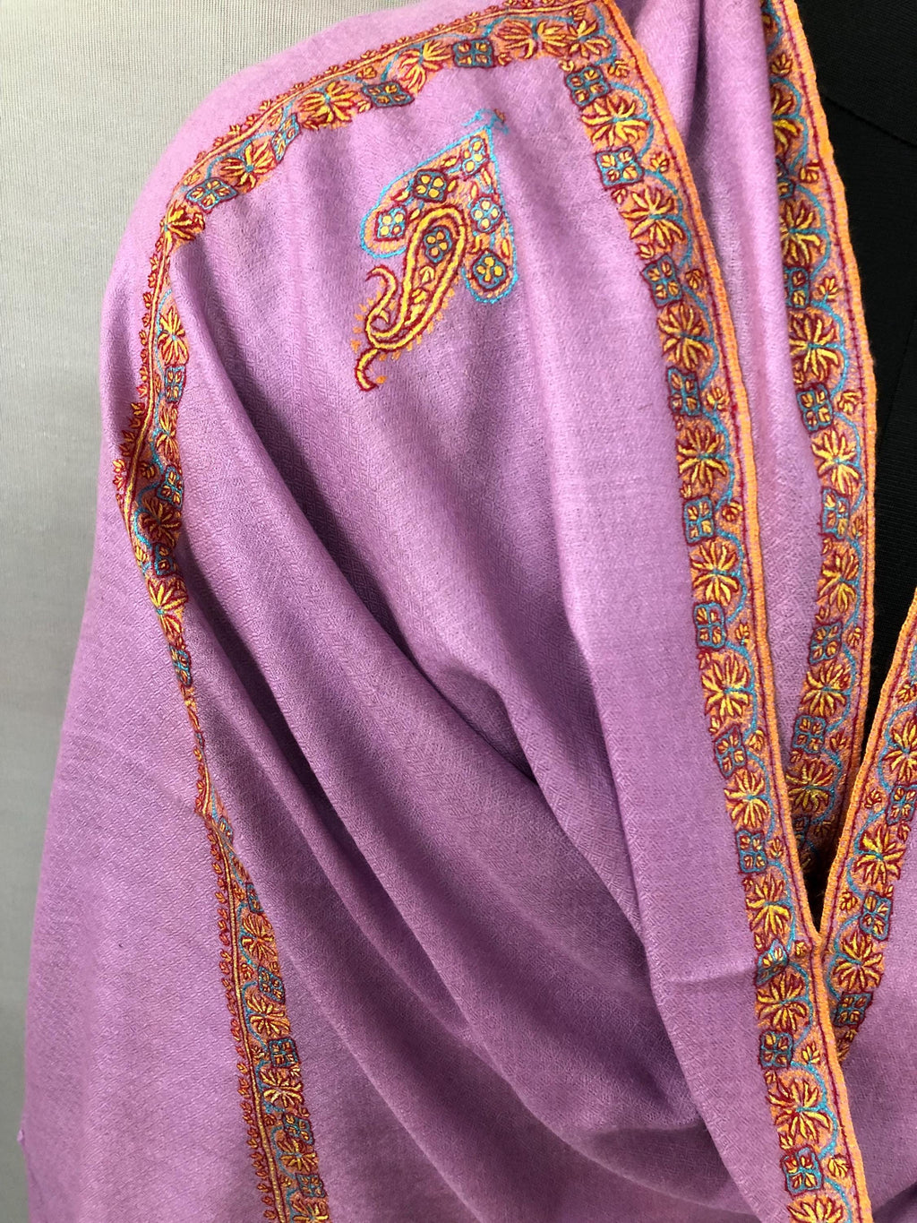 Crocus petal Micro Fine Sozni Hand Embroidered Border Handwoven Real Cashmere Pashmina Stole Scarf Shawl - Mehraj Crafts 