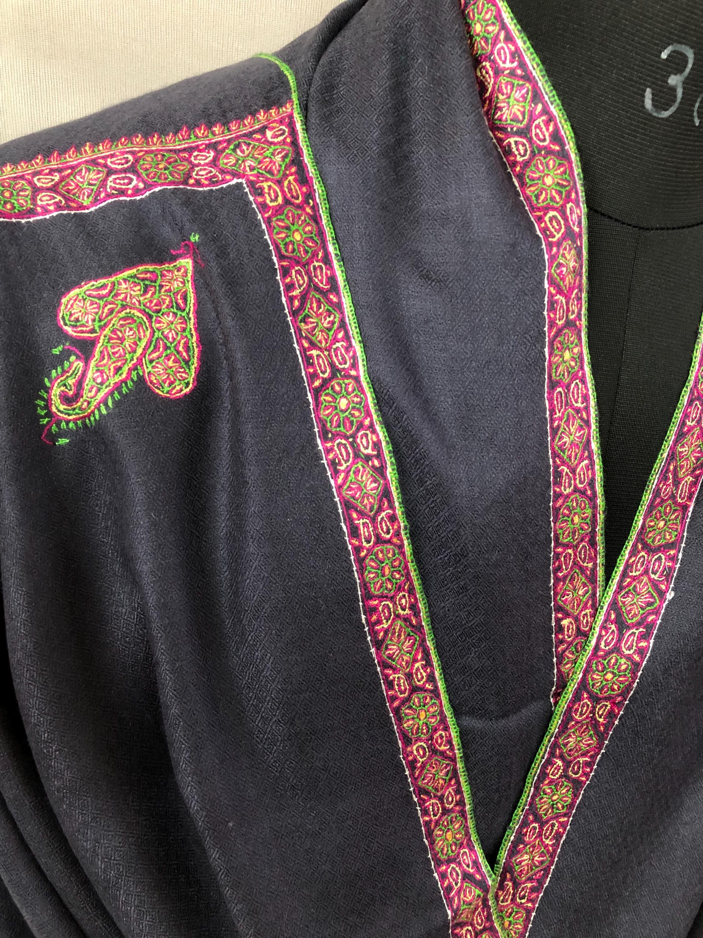 GI Sozani Certified Kashmir Pashmina Dark Bluish Grey Super Fine Hand Embroidered Border Handwoven Real Cashmere Pashmina Scarf - Mehraj Crafts 