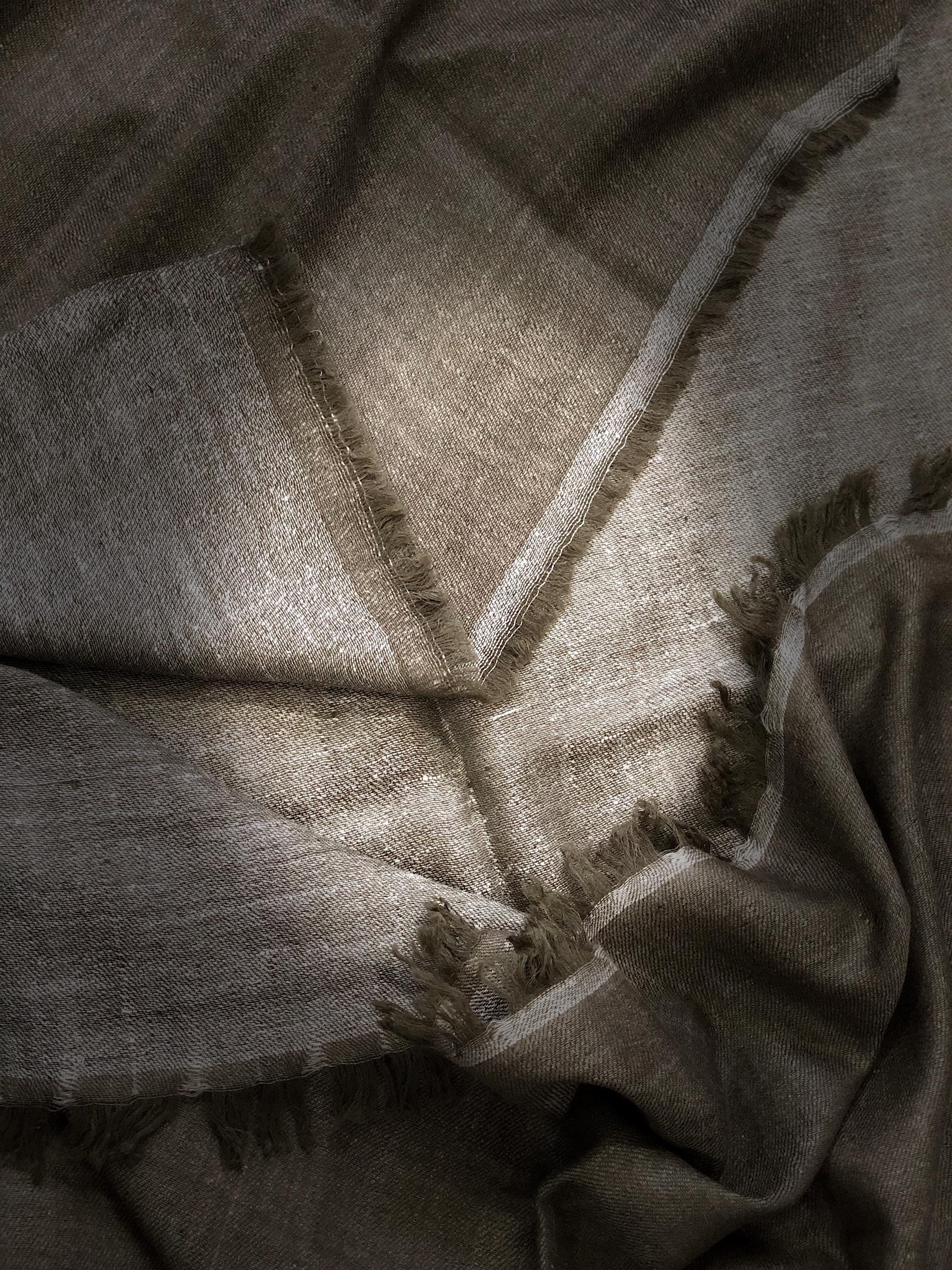 Timeless off-white and walnut Reversible Handmade Real Cashmere Pashmina Scarf - Mehraj Crafts 