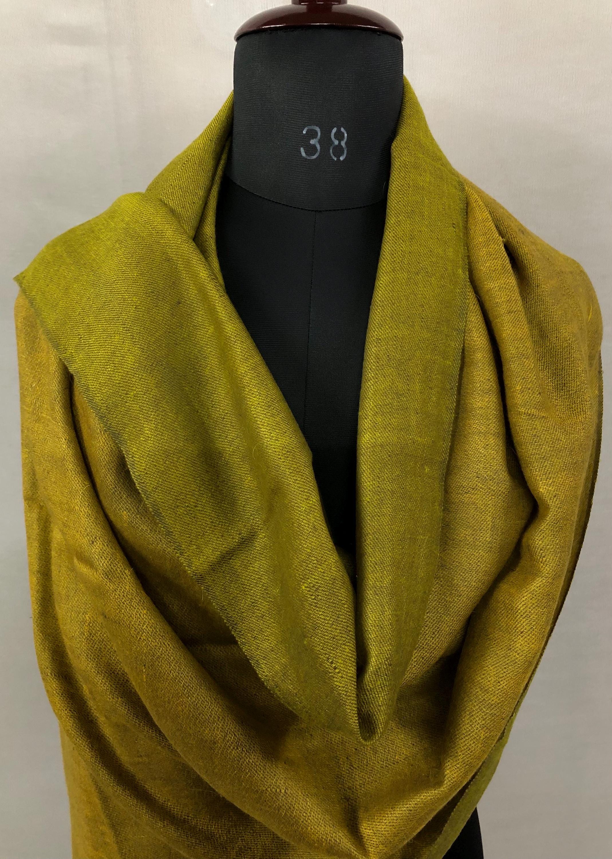 Handmade Olive Cashmere Pashmina Scarf: Reversible Luxury Shawl