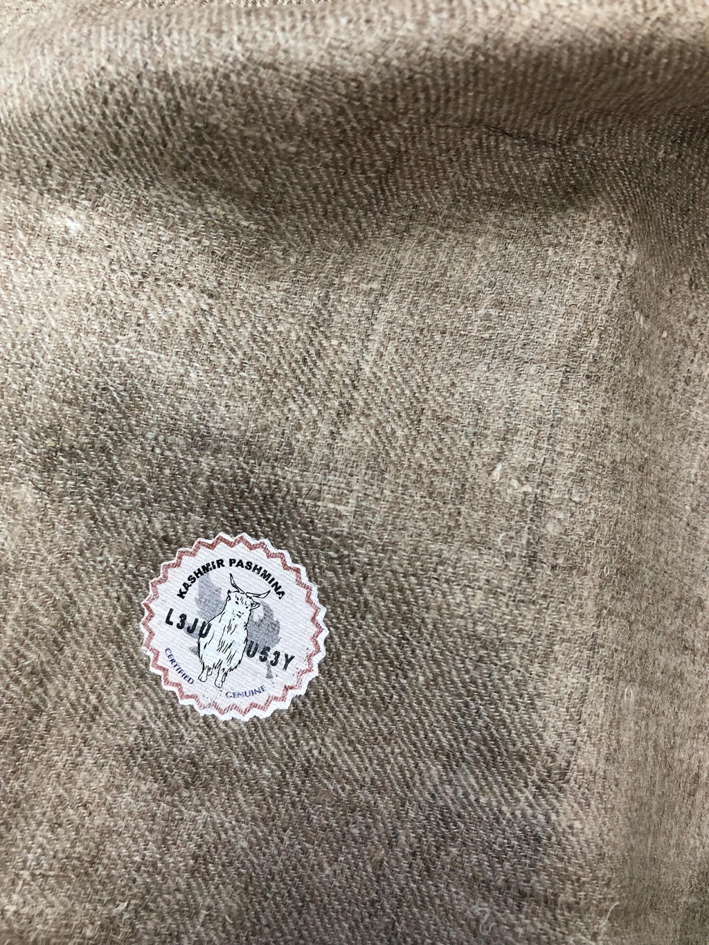 GI certified real kashmir pashmina shawl,HANDSPUN and Handwoven, luxury, king of wool, natural undyed colour, Ladakhi goats authentic wool - Mehraj Crafts 