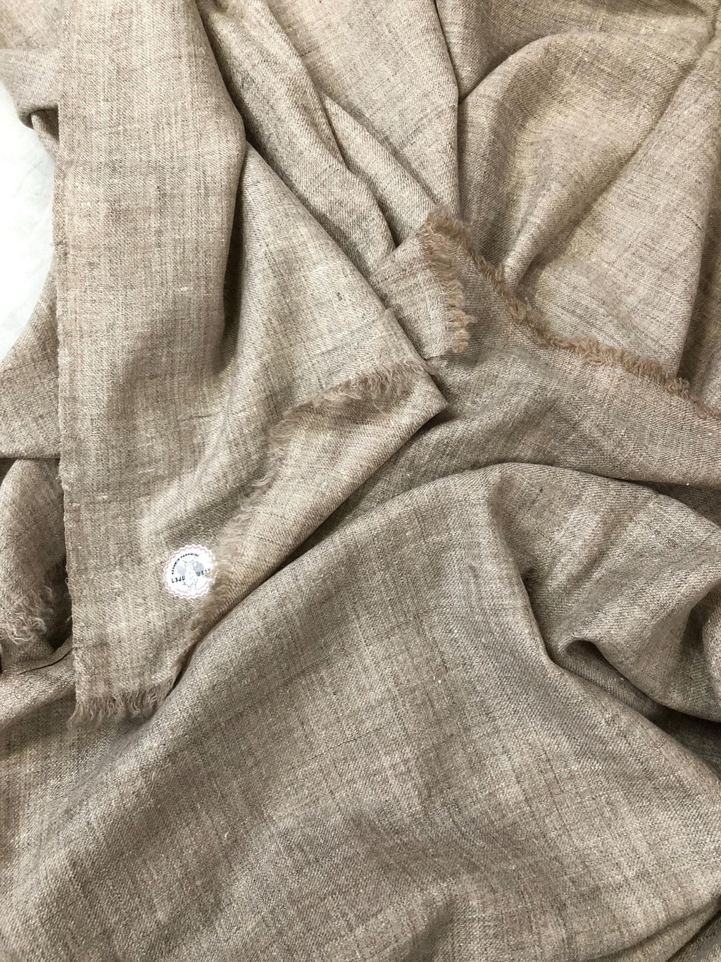 Handwoven Kashmir Pashmina Shawl: Natural Undyed Ladakhi Wool