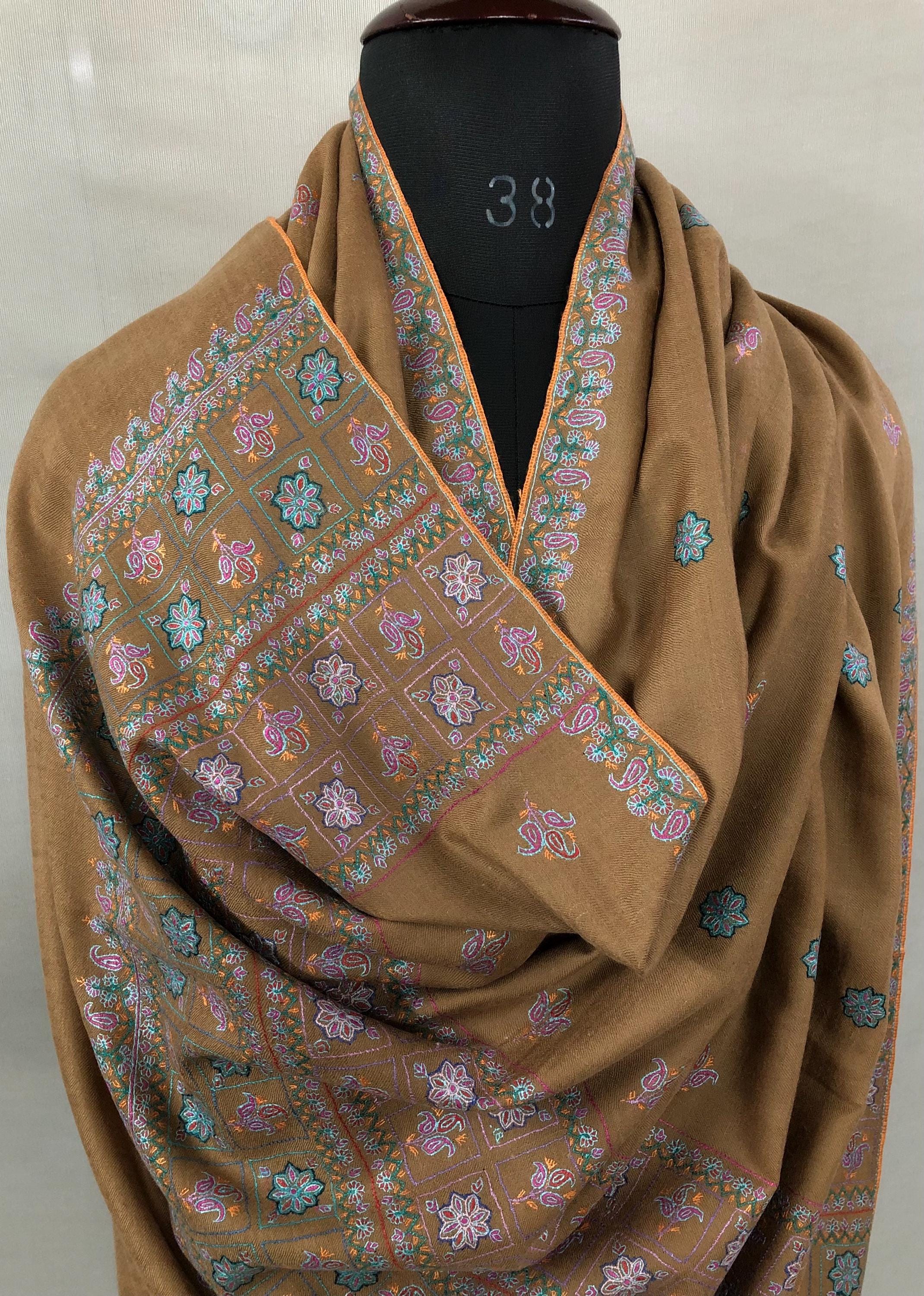 Eterna Bootidar Real cashmere pashmina with artistic Palla Embroidery Wrap shawl - Mehraj Crafts 
