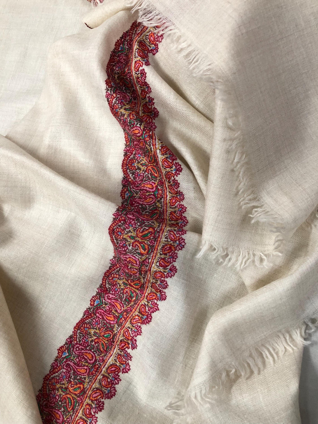 GI Sozani Framed in Threads Handmade Elegant Embroidered Cashmere Pashmina Shawl Wrap - Mehraj Crafts 