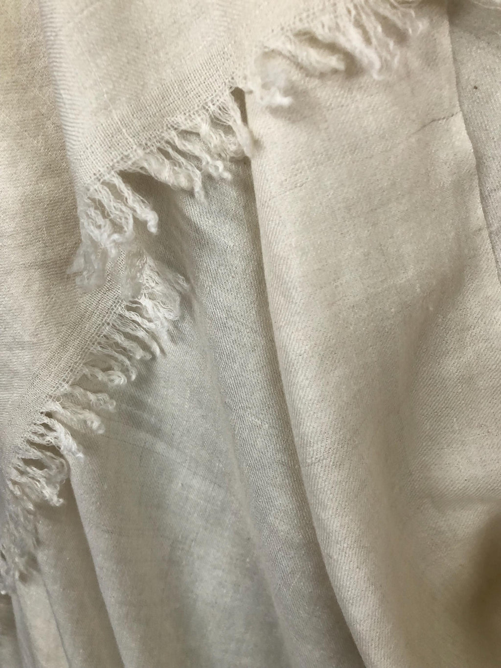 Extra Large Natural Off White Undyed Handmade 100% Pure Ladakhi Hand Woven Cashmere Pashmina Shawl - Mehraj Crafts 