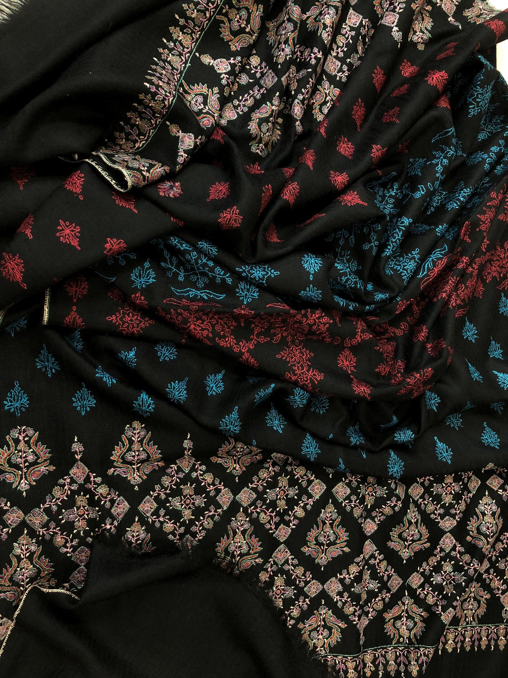 Black Modern Design Embroidery Handwoven Real Kashmir Pashmina Stole - Mehraj Crafts 