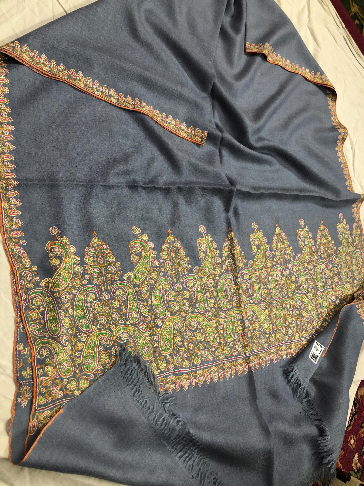 Grey GI Sozani Embroidered Handwoven Cashmere Pashmina Stole- 70 x 200 cms