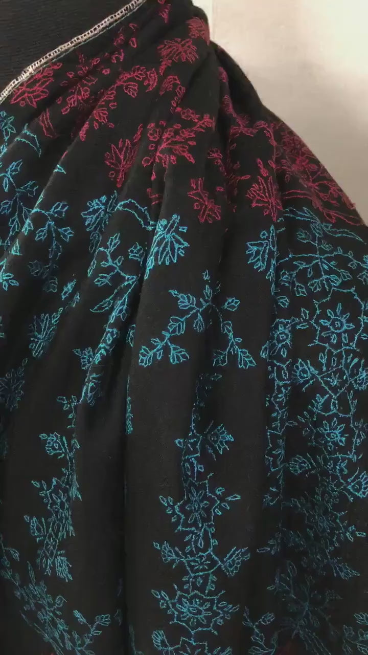 Black Handwoven Kashmir Pashmina Stole: Modern Embroidery, Soft Cashmere | 73X200cms